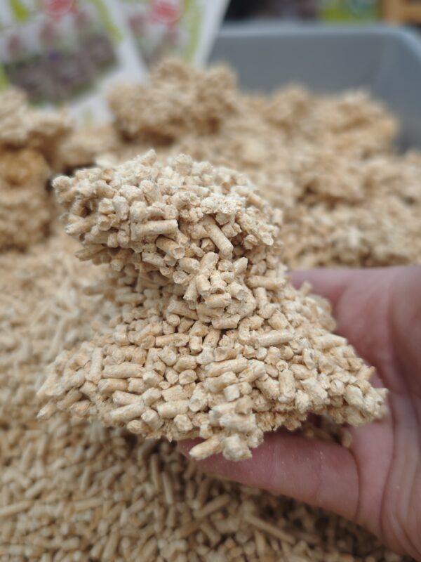 AnimaxKot Golden Line - Naturalny żwirek zbrylający dla kota, pellet 3mm, bezzapachowy